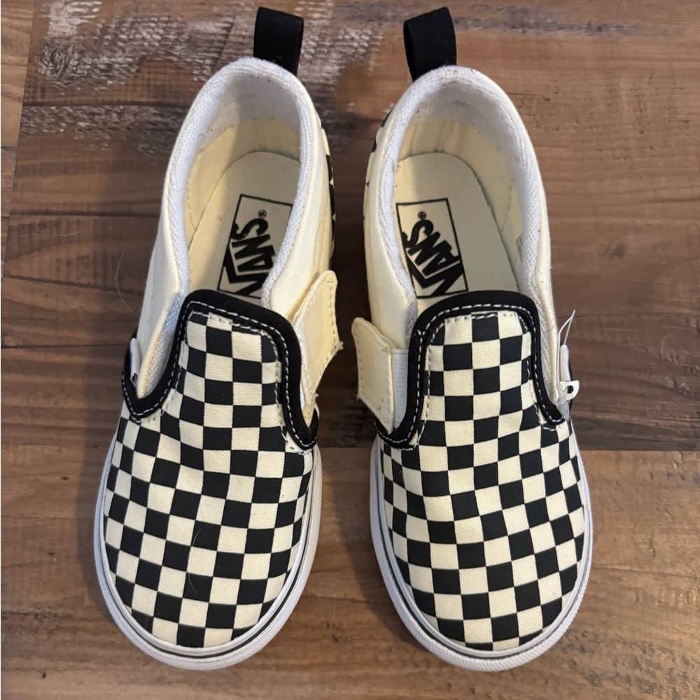 Toddler checkerboard slip on Vans shoes